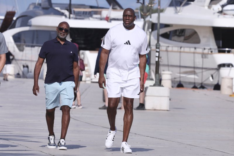 Magic Johnson s obitelji i prijateljima u Trogiru