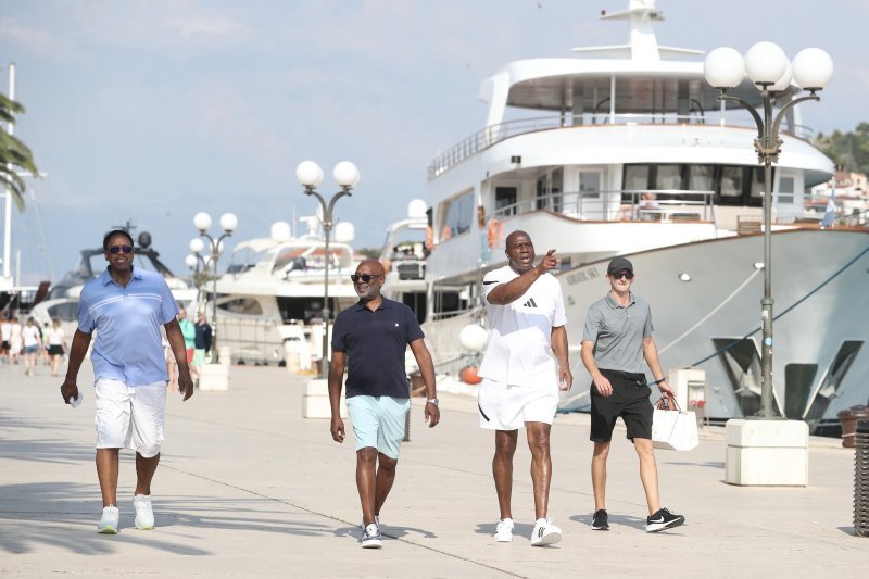 Magic Johnson s obitelji i prijateljima u Trogiru