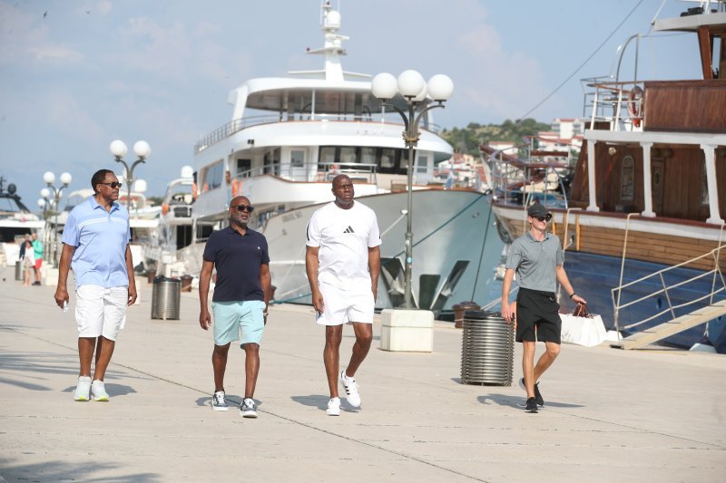 Magic Johnson s obitelji i prijateljima u Trogiru
