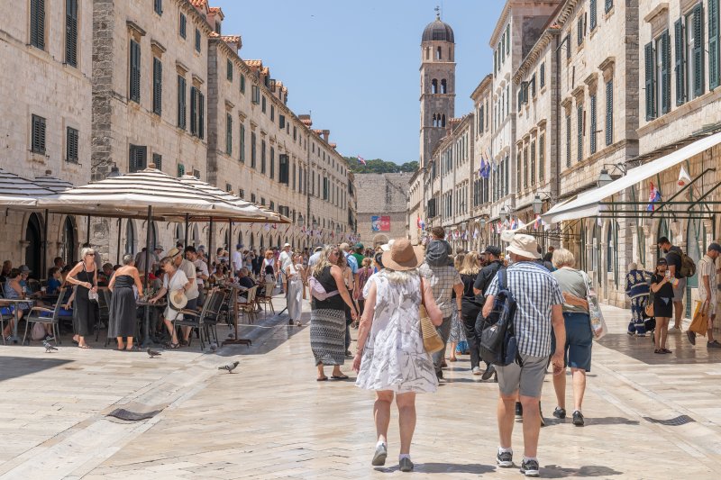Dubrovnik: Pune plaže i turističke gužve u gradu