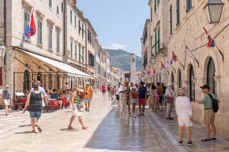 Dubrovnik: Pune plaže i turističke gužve u gradu