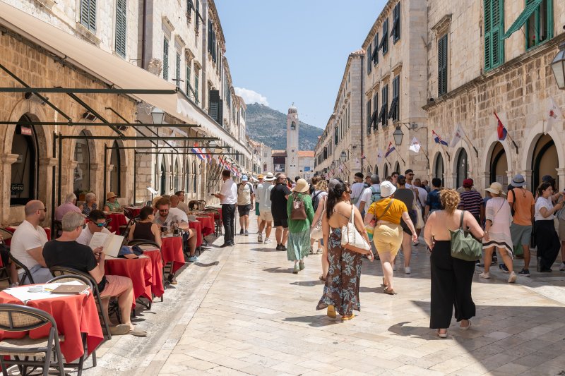 Dubrovnik: Pune plaže i turističke gužve u gradu