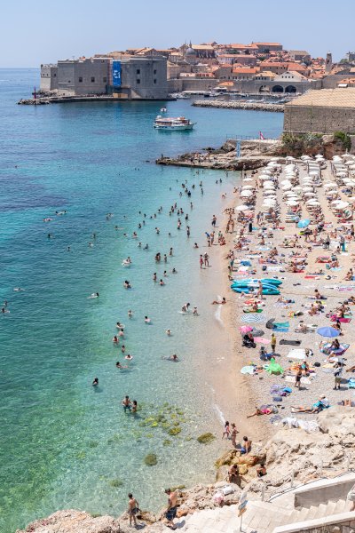Dubrovnik: Pune plaže i turističke gužve u gradu