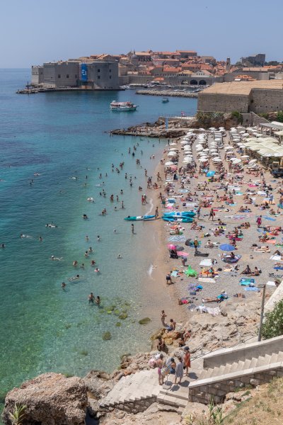 Dubrovnik: Pune plaže i turističke gužve u gradu