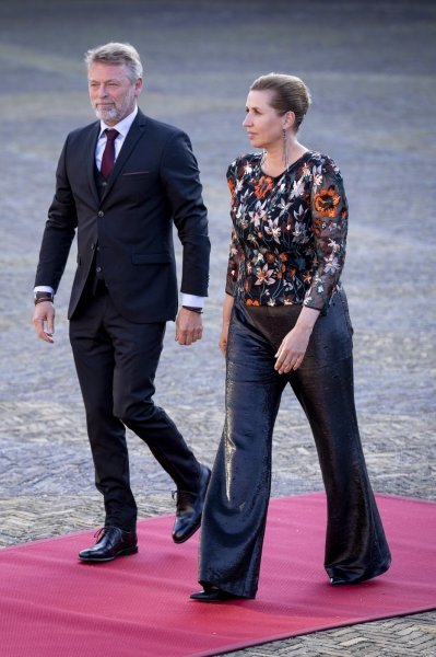 Danska premijerka Mette Frederiksen s partnerom