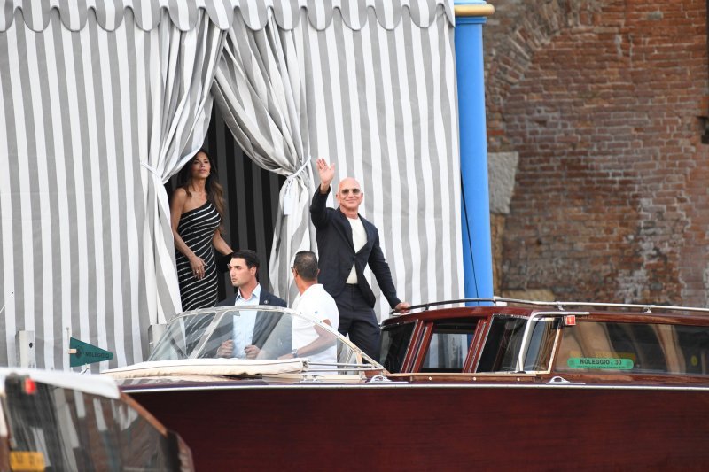Jeff Bezos i Lauren Sanchez