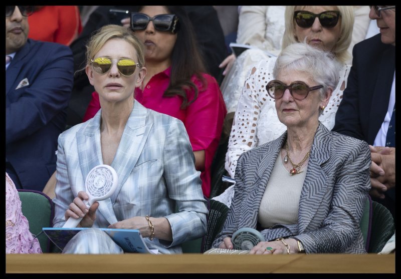 Cate Blanchett s mamom June