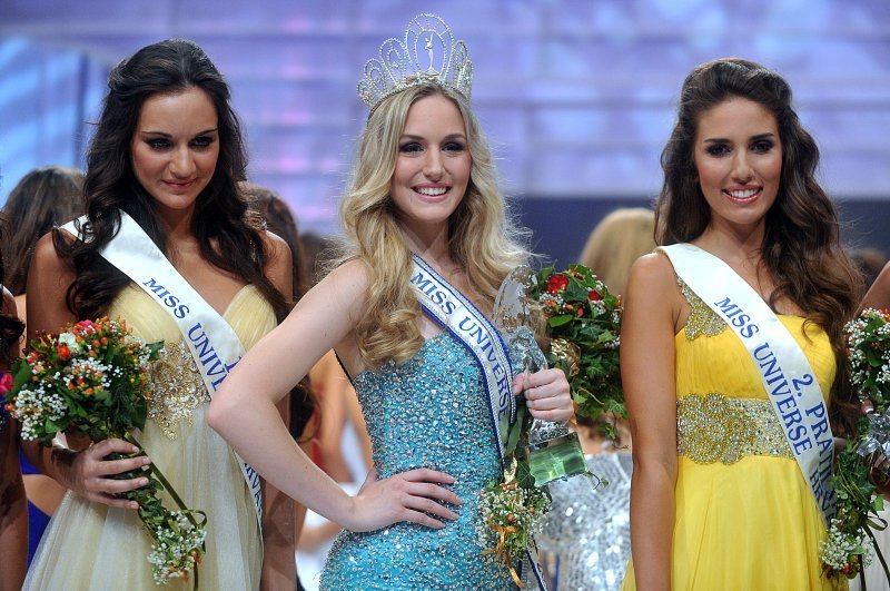 Natalija Prica - Miss Universe 2011.