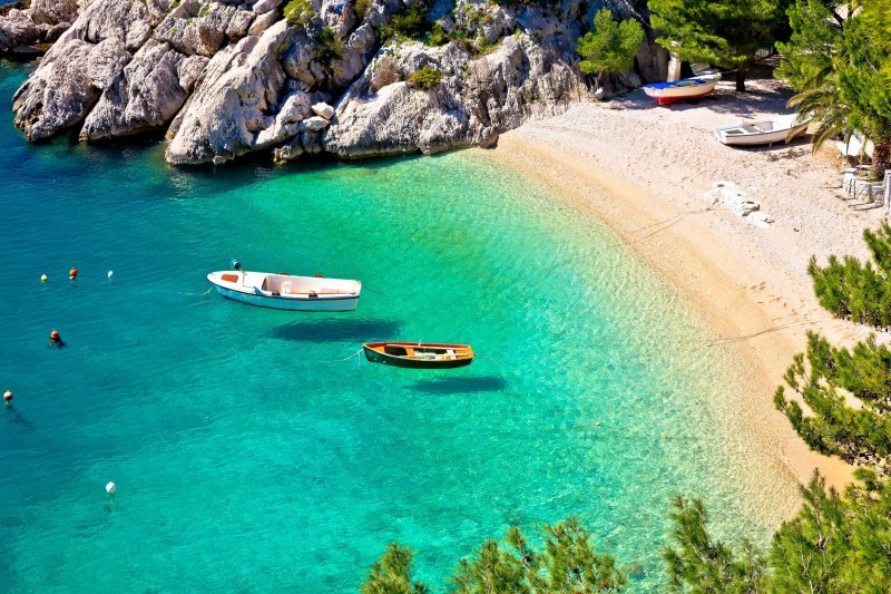Plaža Punta Rata u Brelima