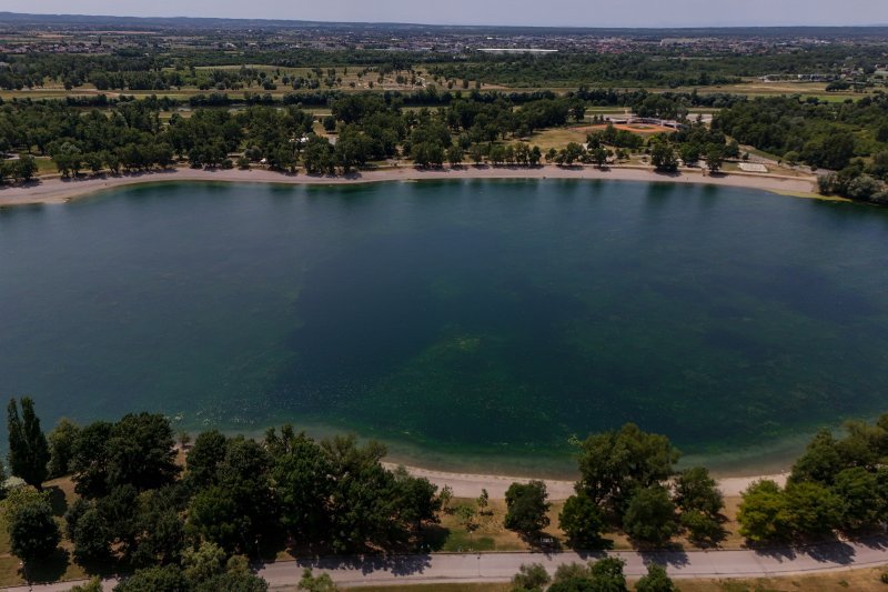 Rupa na dnu Jaruna
