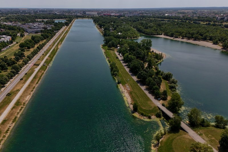 Rupa na dnu Jaruna