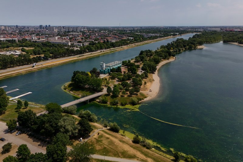 Rupa na dnu Jaruna