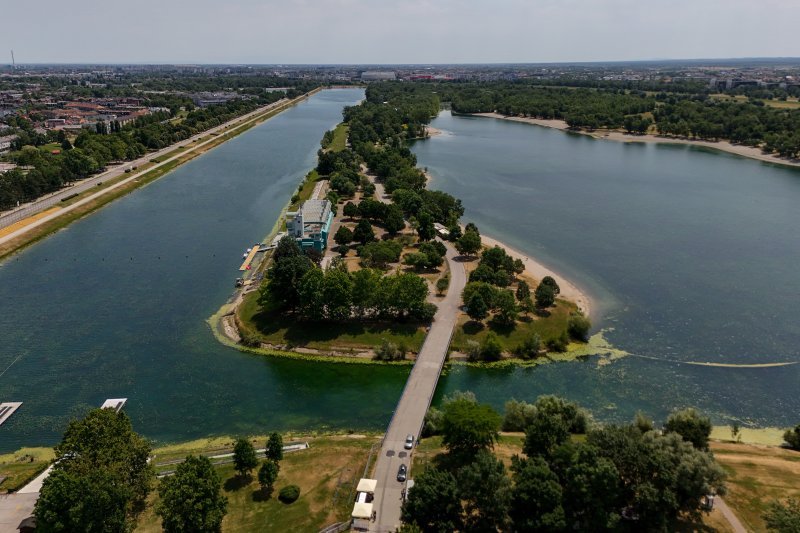 Rupa na dnu Jaruna