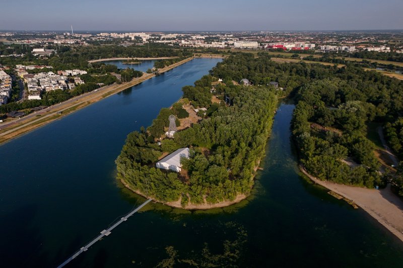 Rupa na dnu Jaruna