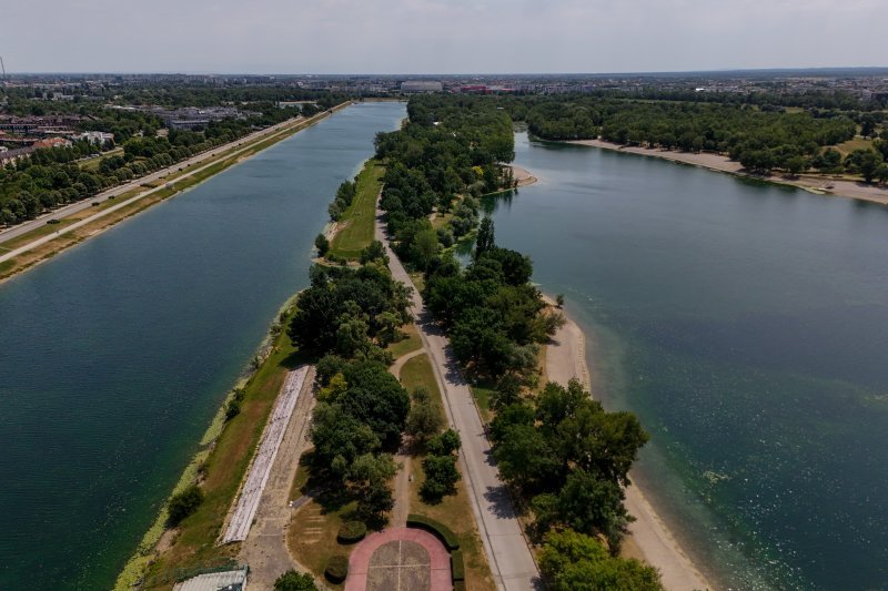 Rupa na dnu Jaruna