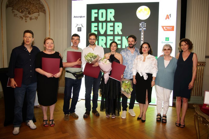 Nagrađeni za najistaknutija umjetnička ostvarenja