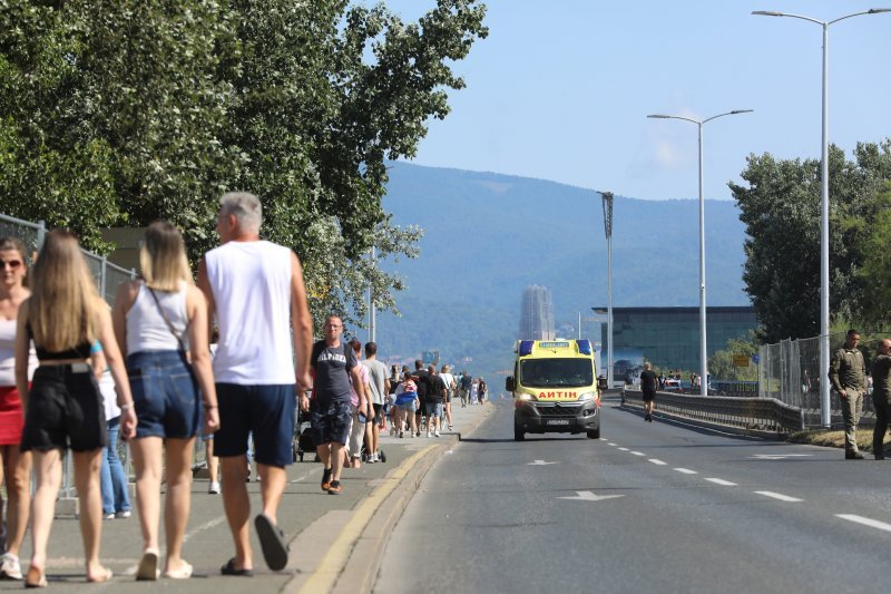 Obožavatelji u fan zonama ispred Hipodroma
