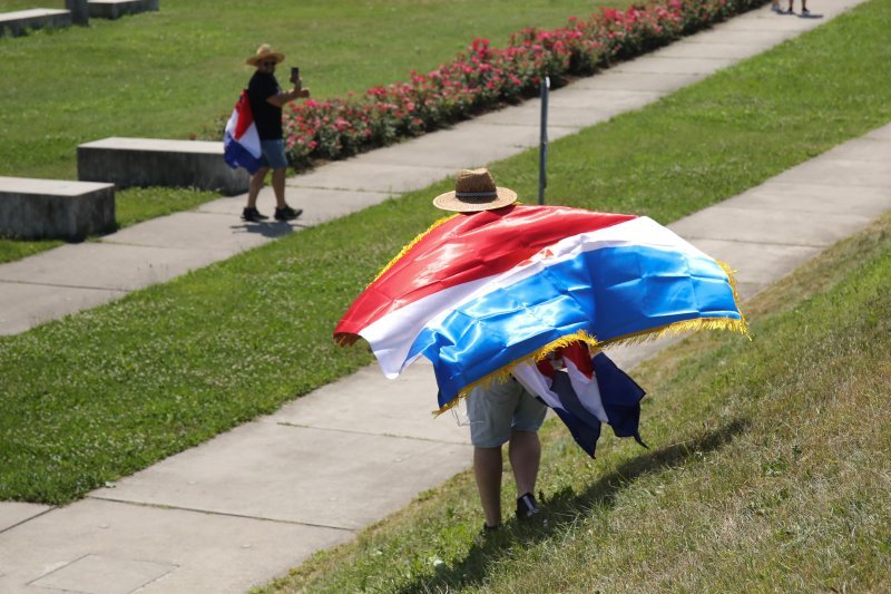 Obožavatelji u fan zonama ispred Hipodroma