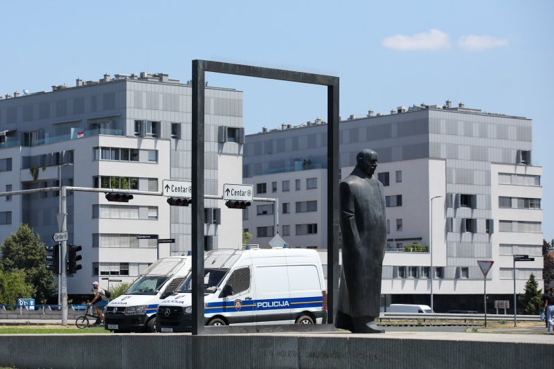 Obožavatelji u fan zonama ispred Hipodroma