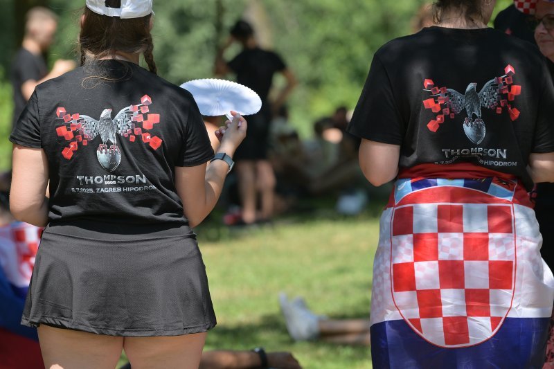 Obožavatelji u fan zonama ispred Hipodroma