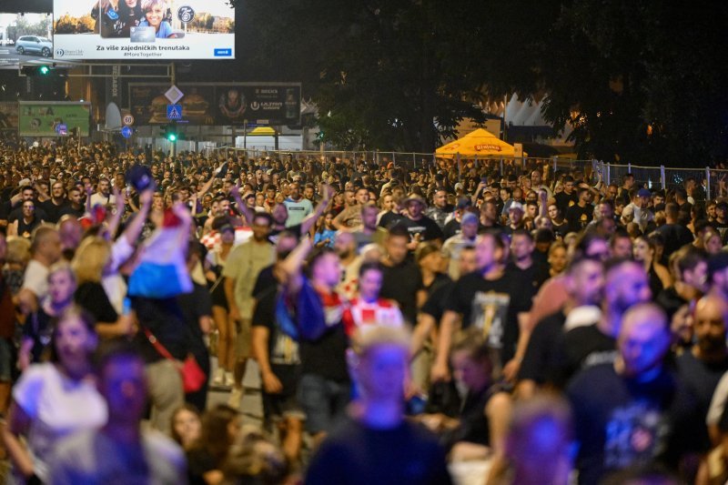 Rijeka ljudi odlazi s Hipodroma