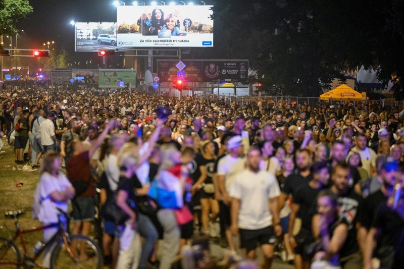 Rijeka ljudi odlazi s Hipodroma