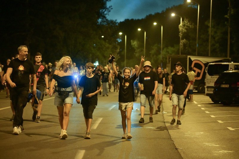 Rijeka ljudi odlazi s Hipodroma