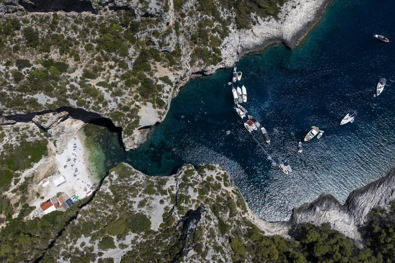 Uvala Stiniva na otoku Visu