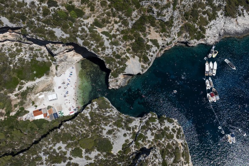 Uvala Stiniva na otoku Visu