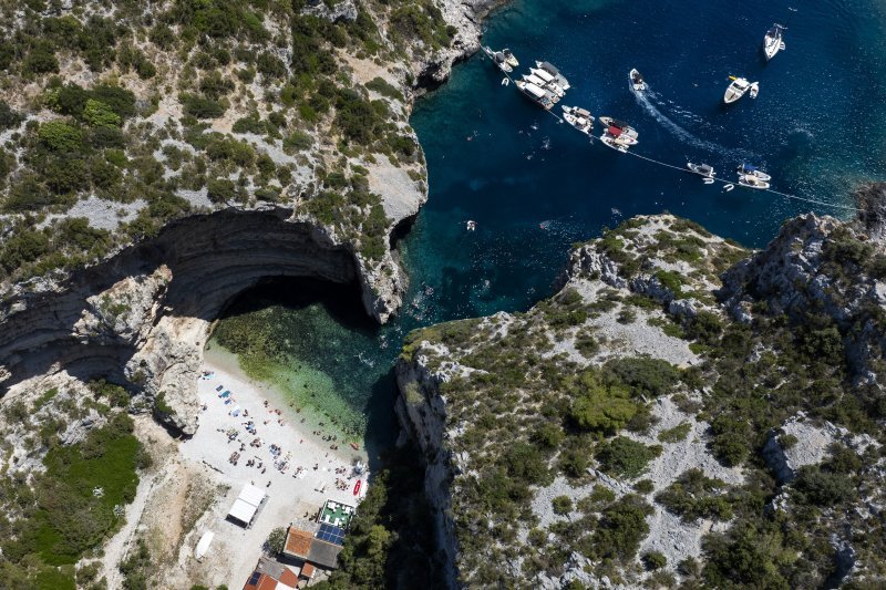 Uvala Stiniva na otoku Visu