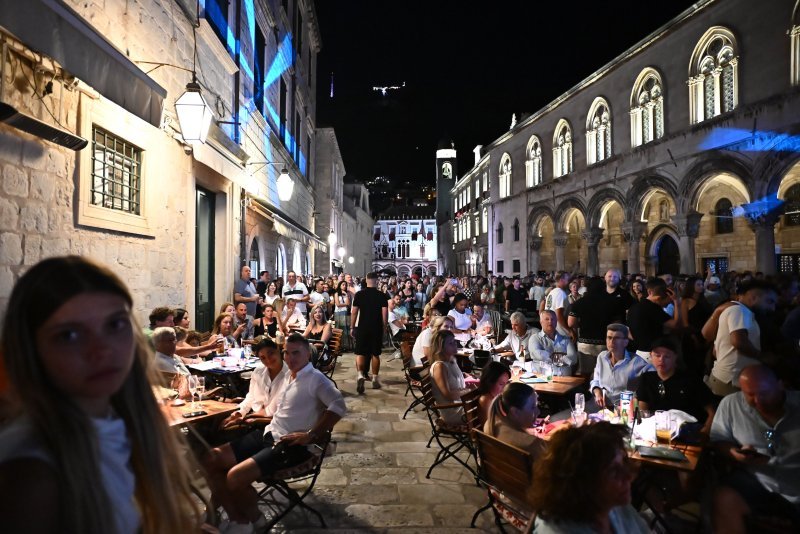 Nina Badrić u Dubrovniku
