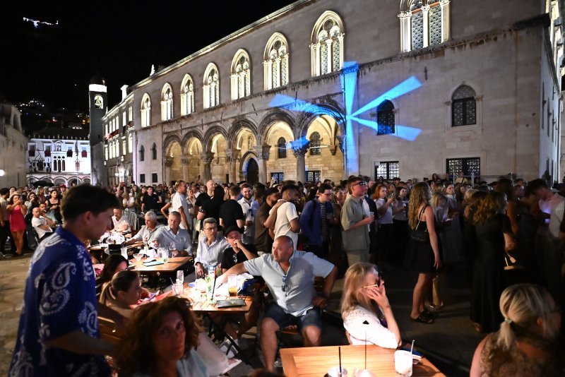 Nina Badrić u Dubrovniku