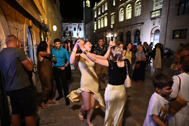 Nina Badrić u Dubrovniku
