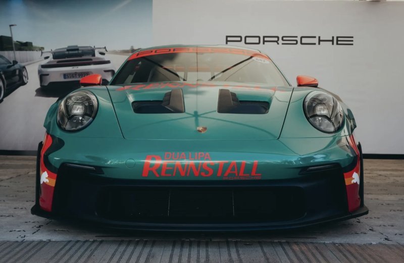Dua Lipa i Porsche