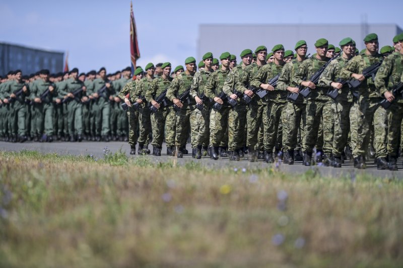 Uvježbavanje pješačkih postroja za mimohod