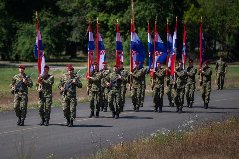 Uvježbavanje pješačkih postroja za mimohod