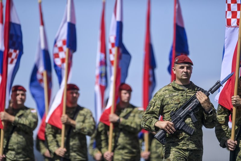 Uvježbavanje pješačkih postroja za mimohod
