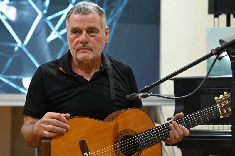 Promocija novog albuma Olivera Dragojevića 'Dolaziš'