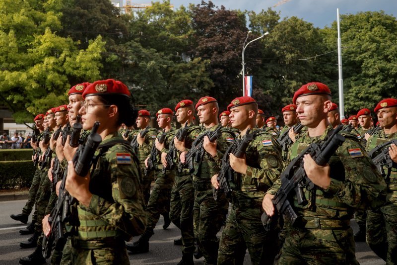 Vojni mimohod u Zagrebu 2025.