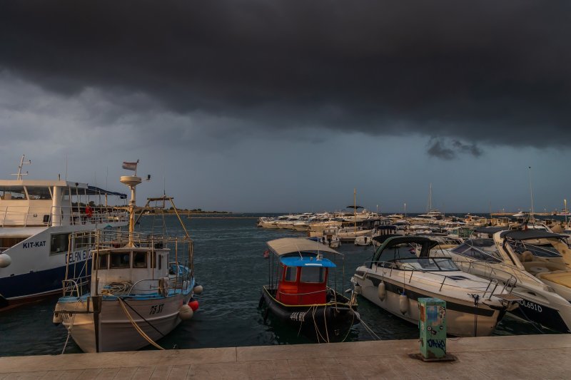 Dolazak olujnog nevremena nad Novalju