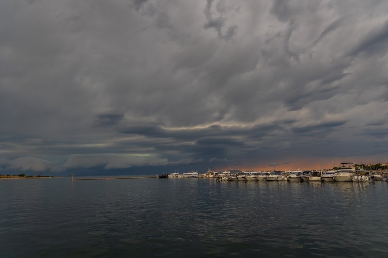 Dolazak olujnog nevremena nad Novalju