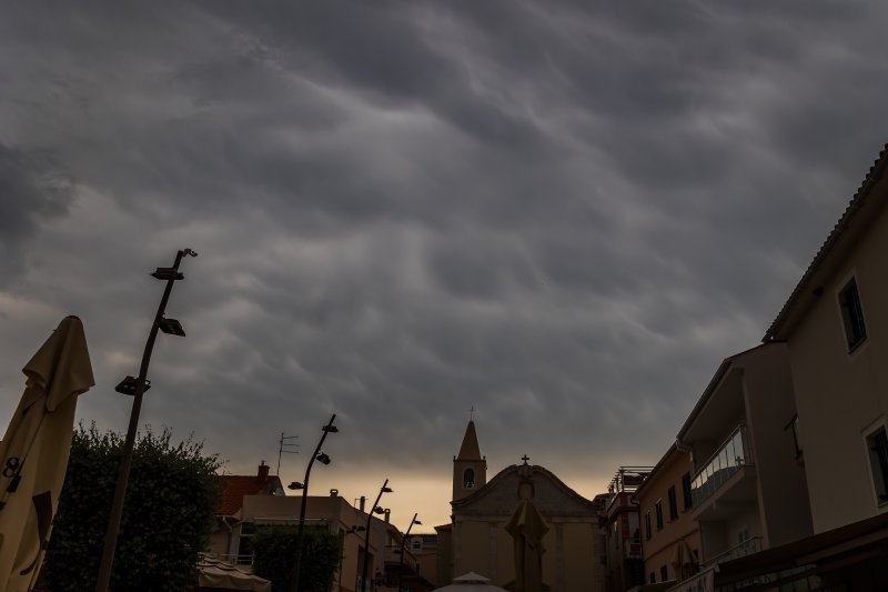 Dolazak olujnog nevremena nad Novalju