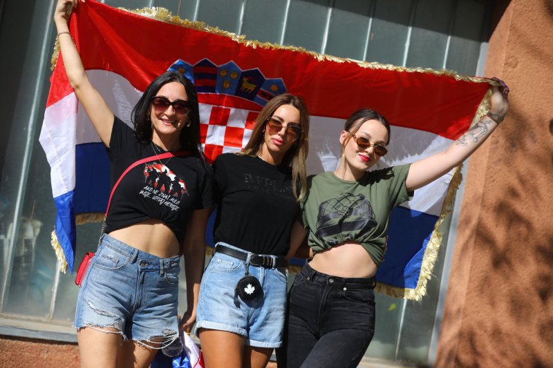 Modne kombinacije na dolasku na koncert Thompsona