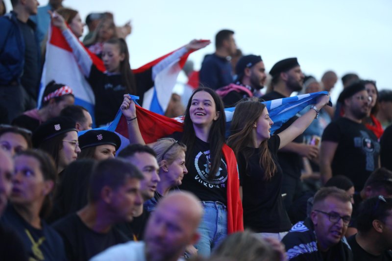 U iščekivanju Thompsonova koncerta