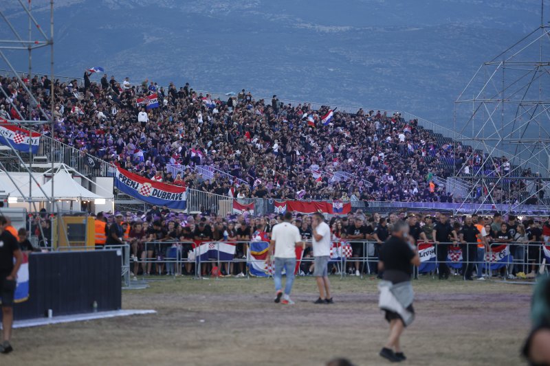 U iščekivanju Thompsonova koncerta