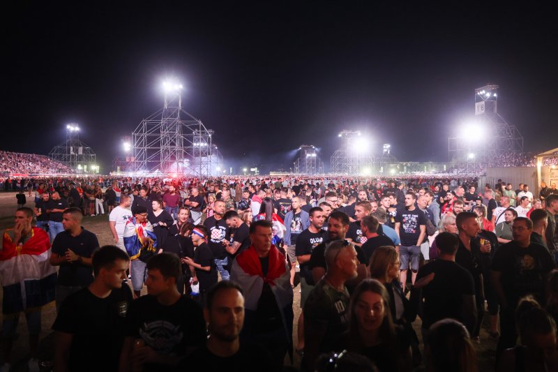 Obožavatelji čekaju Thompsonov koncert u Sinju