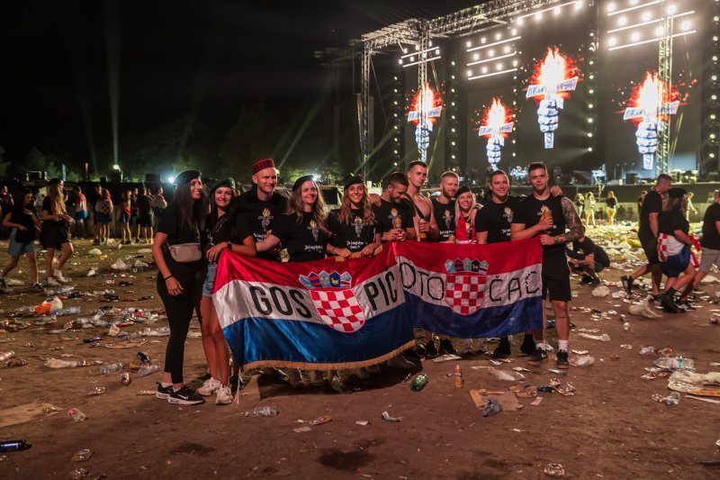 Sinjski Hipodrom nakon završetka Thompsonovog koncerta