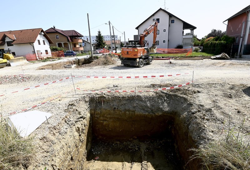 Radove na prosirenju i rekonstrukciji Sarajevske ceste i izgradnji tramvajske pruge