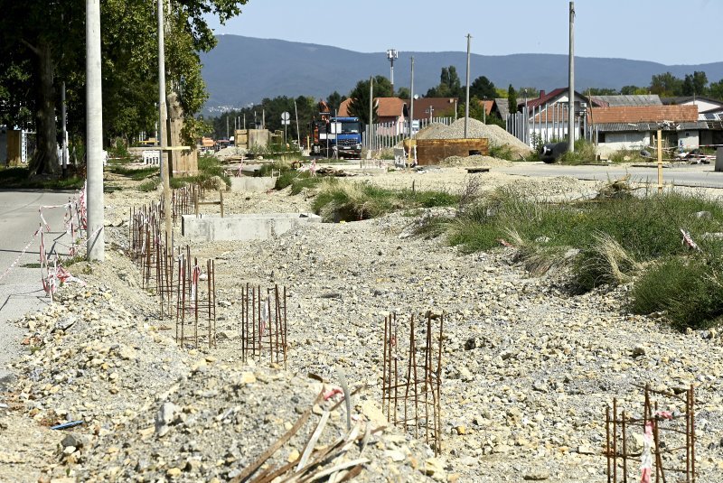 Radove na prosirenju i rekonstrukciji Sarajevske ceste i izgradnji tramvajske pruge