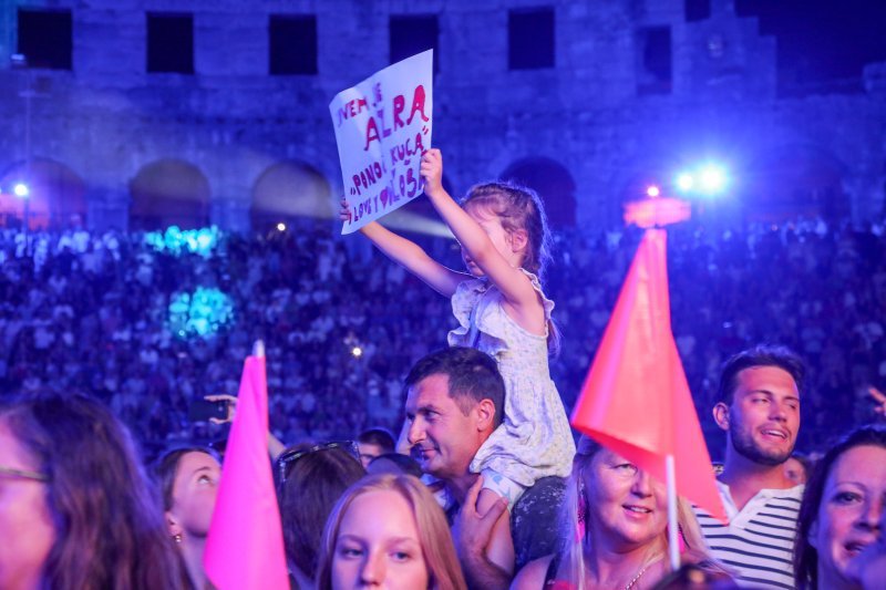 Koncert Plavog orkestra u pulskoj Areni